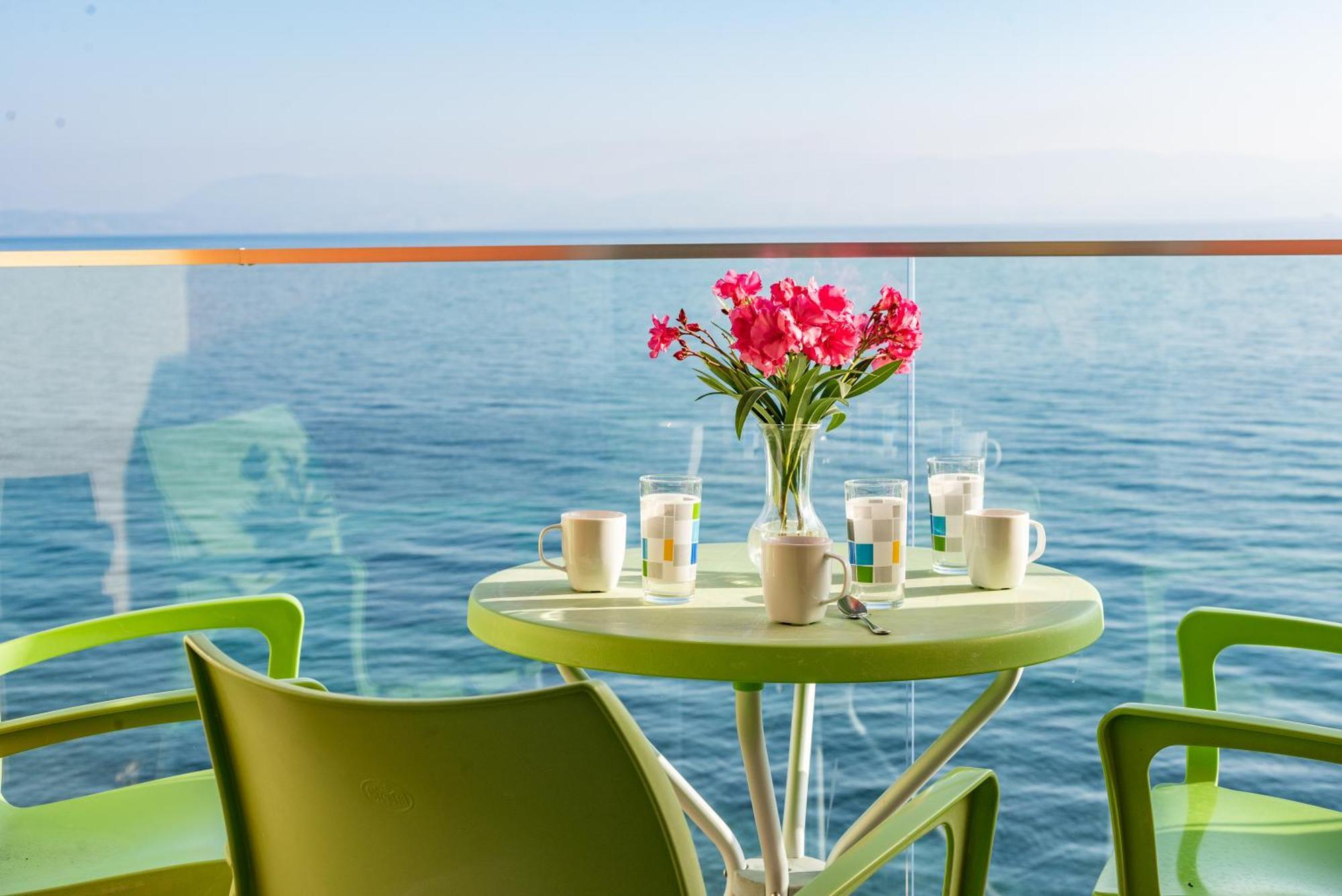 Отель Corfu Maris 4*