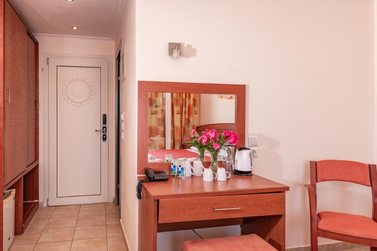 Corfu Maris Otel 4*