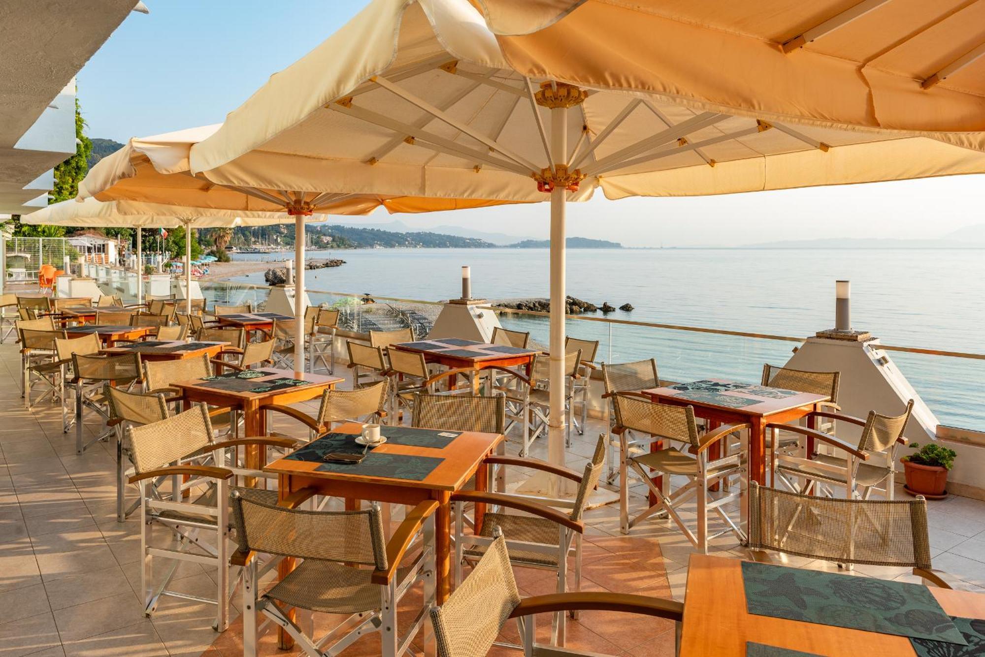 Corfu Maris 4*